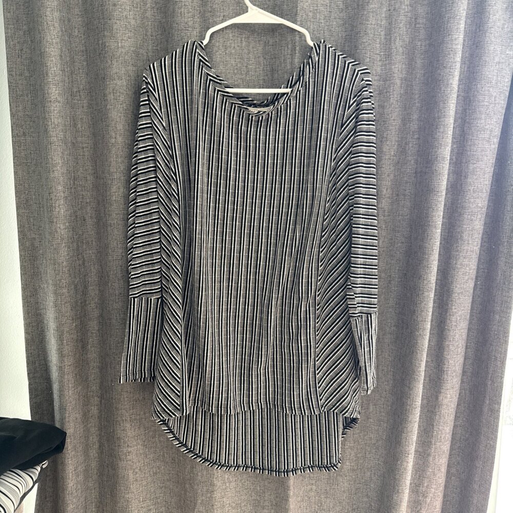 Dana Buchman Black And White Top Long Sleeve Size Large Women’s